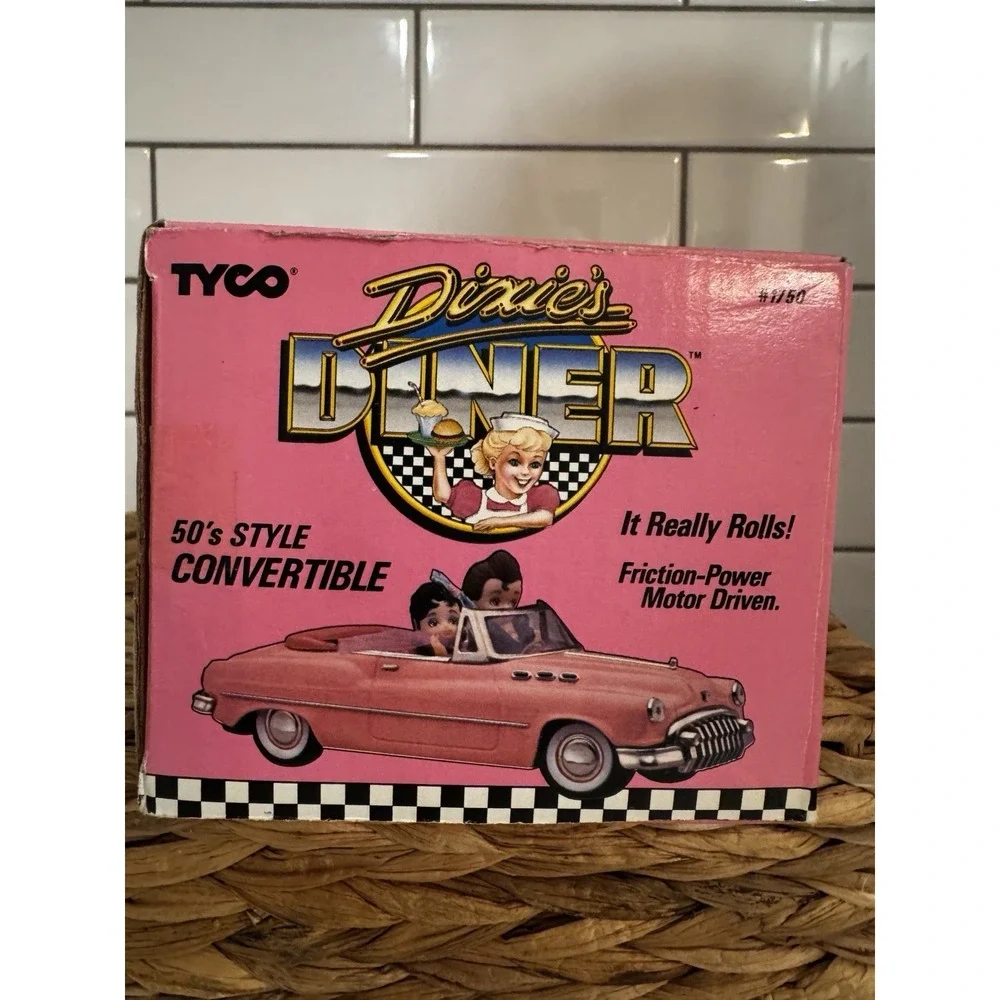1989 TYCO DIXIE'S‎ DINER 50's STYLE CONVERTIBLE BUICK CAR PINK #1750